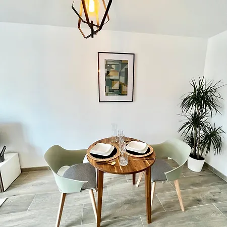 Le Ravello Proche Gare Partdieu Apartmán *